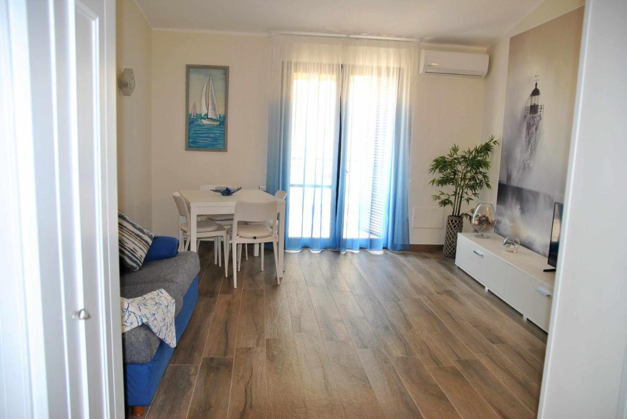 福尔米亚Casa Dinky Attico Con Terrazza Vista Mare公寓 外观 照片
