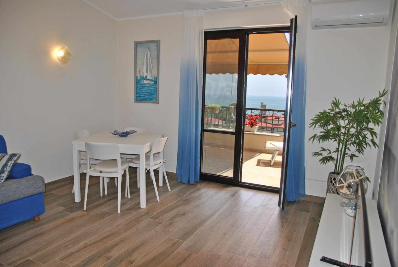 福尔米亚Casa Dinky Attico Con Terrazza Vista Mare公寓 外观 照片